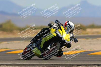 media/Oct-09-2022-SoCal Trackdays (Sun) [[95640aeeb6]]/Turn 15 (150pm)/